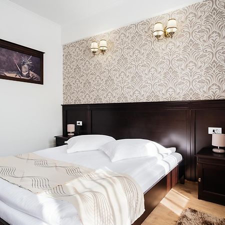 Hotel Turist Fălticeni Zewnętrze zdjęcie