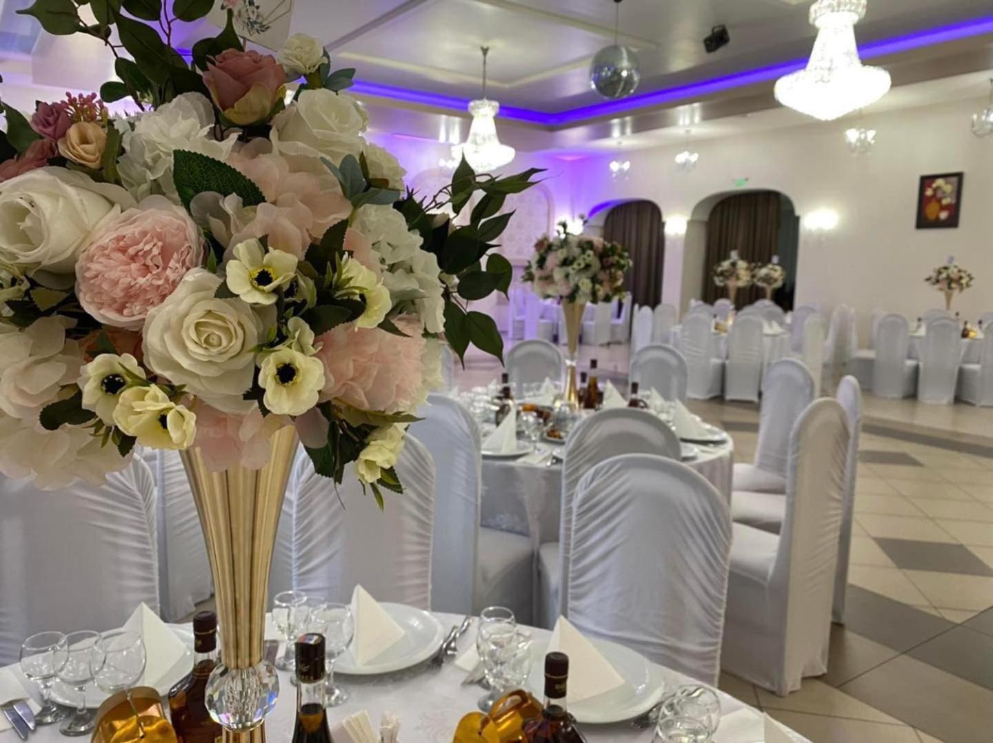 Hotel Turist Fălticeni Zewnętrze zdjęcie