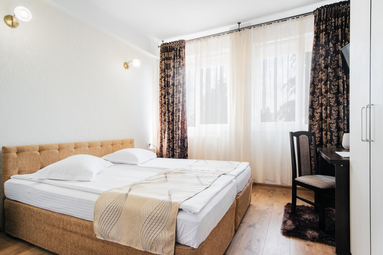 Hotel Turist Fălticeni Zewnętrze zdjęcie