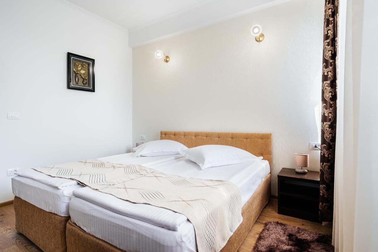 Hotel Turist Fălticeni Zewnętrze zdjęcie