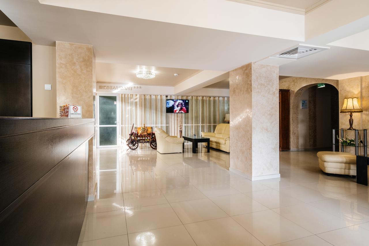 Hotel Turist Fălticeni Zewnętrze zdjęcie