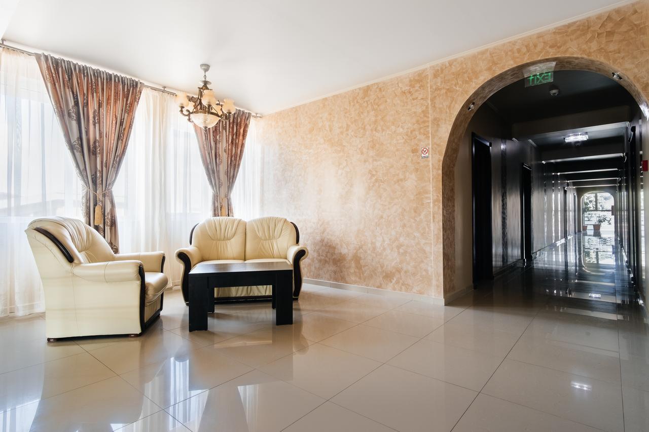 Hotel Turist Fălticeni Zewnętrze zdjęcie